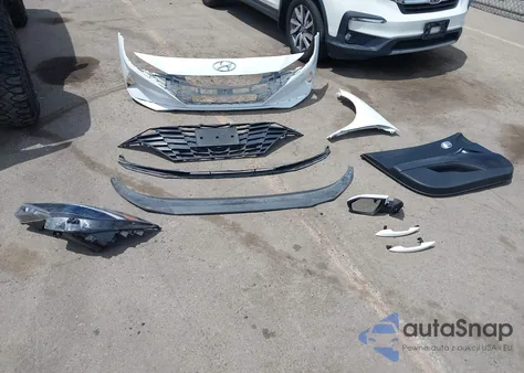 2021 Hyundai Elantra Se z USA, uszkodzony, nr VIN 5NPLL4AG9MH041534